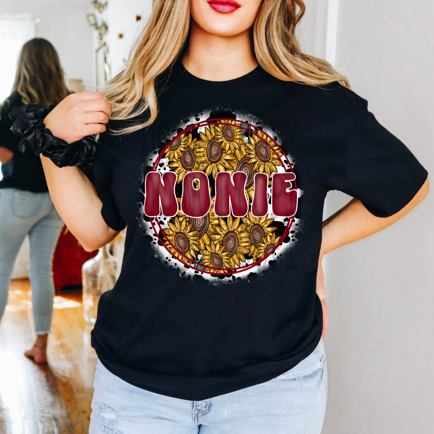 Nonie Tee